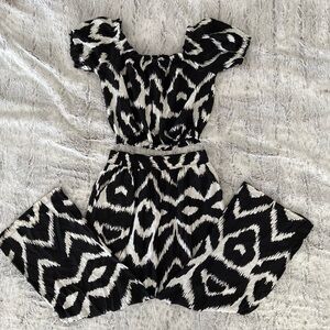 Chic Black and White Patterned Women's Casual Top and Pants set